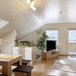 Apartment Alt