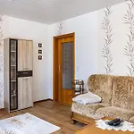 Apartment Alt *
