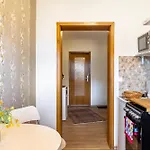 Apartment Alt *